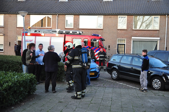 Melder ziet vuurkorf voor woningbrand aan aan de Prof. Treubstraat Waalwijk