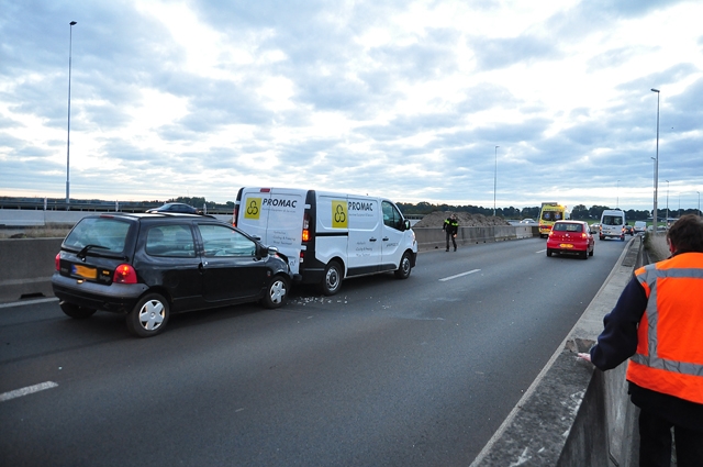 Ongeluk met vier auto’s bij Waalwijk, het rijdt weer op A59 richting Den Bosch