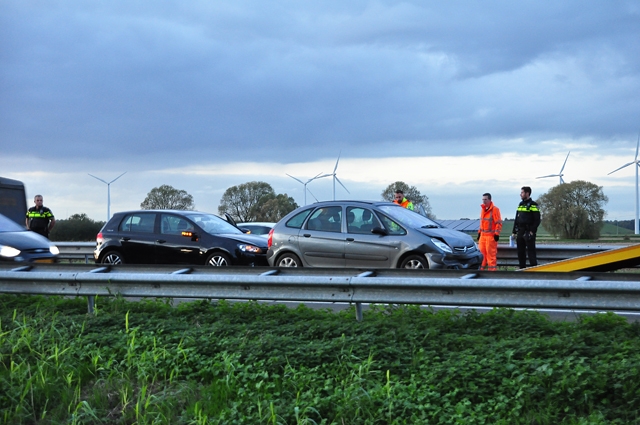 Ongeluk met vier auto’s op A59 bij Waalwijk