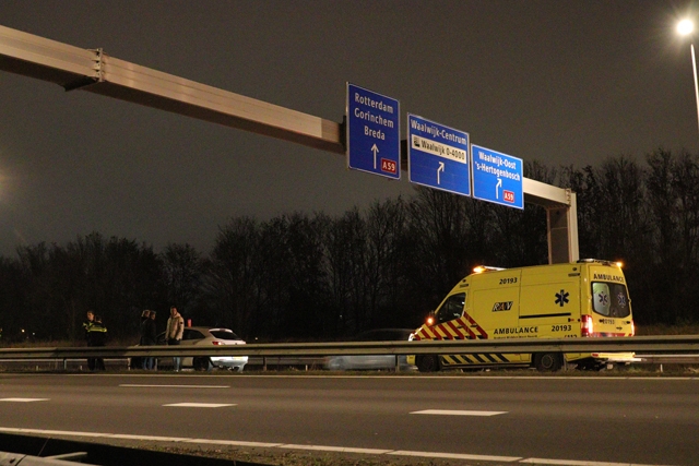 Persoon lichtgewond na aanrijding op de Midden-Brabantweg Waalwijk