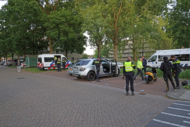 Verkeerscontrole in Waalwijk levert bekeuringen en duizenden euro’s op aan openstaande schulden