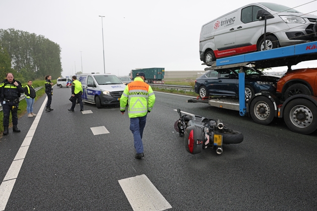 Motorrijder gewond na crash op A59: Team Verkeer start uitgebreid onderzoek